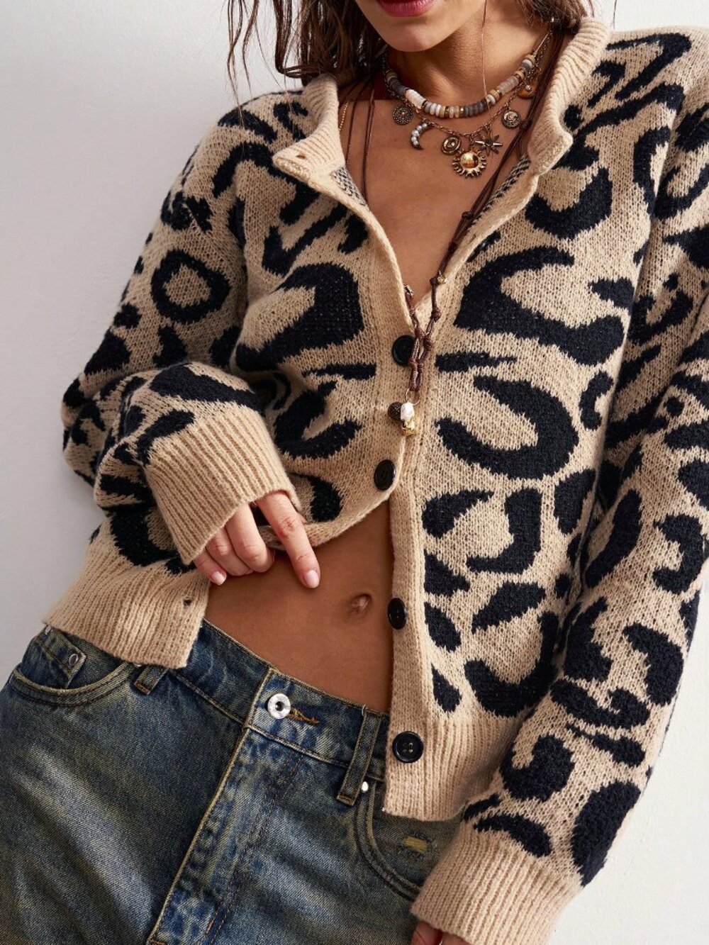 Apricot Casual Women's Leopard Print Jacquard Knit Cardigan - Picture 8 of 9